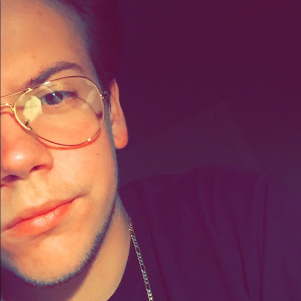 Meet your Posher, Richard